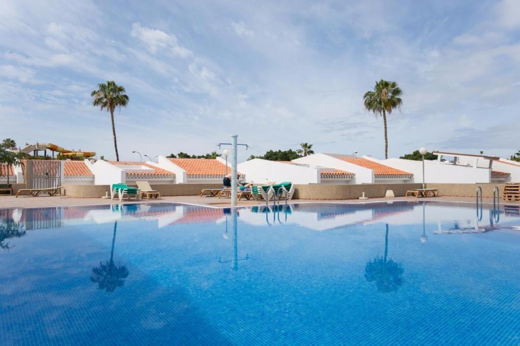 Island Village Ocean View Адехе Экстерьер фото